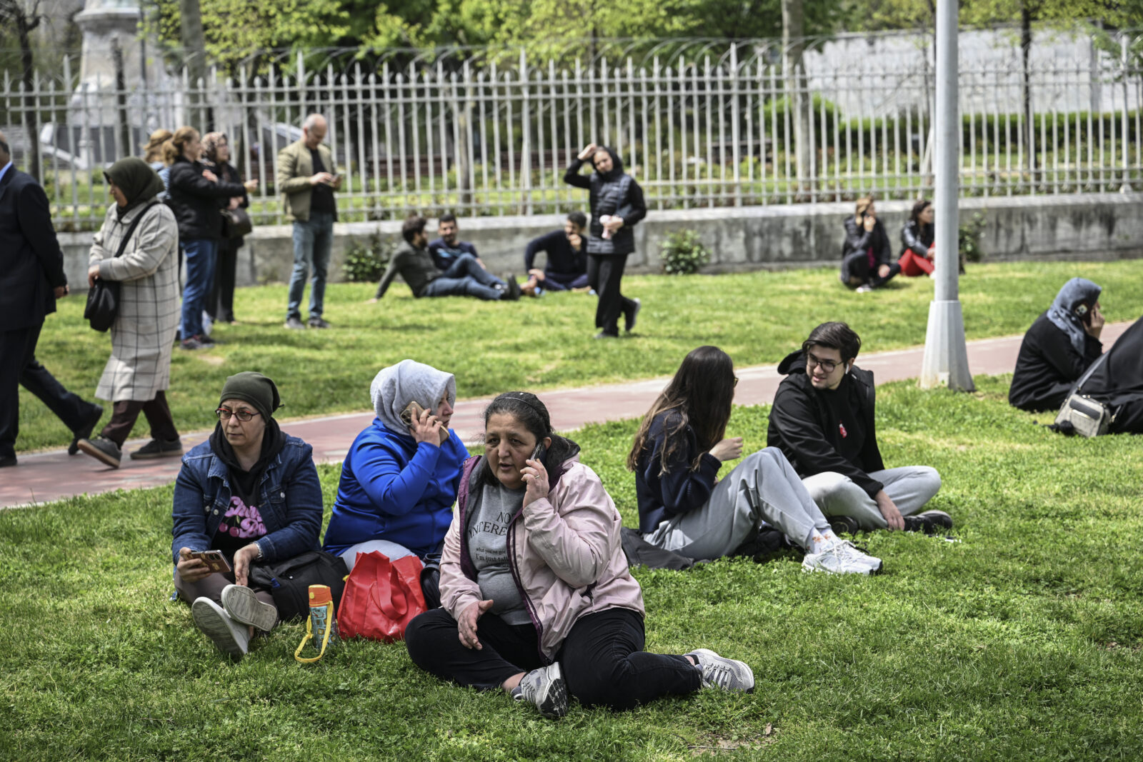 Istanbul earthquake: 6.2 magnitude tremor sends residents into streets across Türkiye