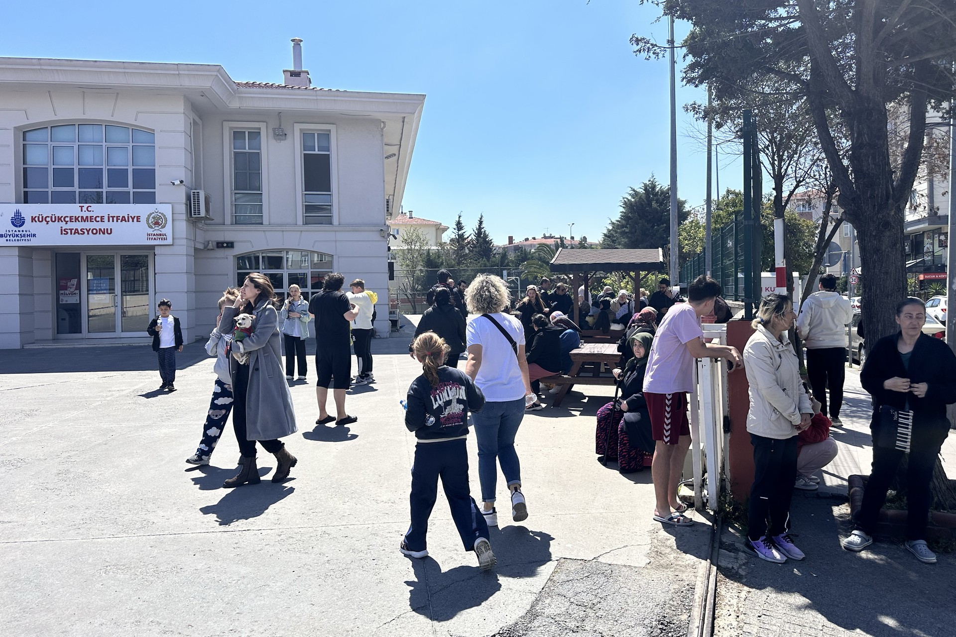 No major damage reported after 6.2 magnitude earthquake shakes Istanbul Image