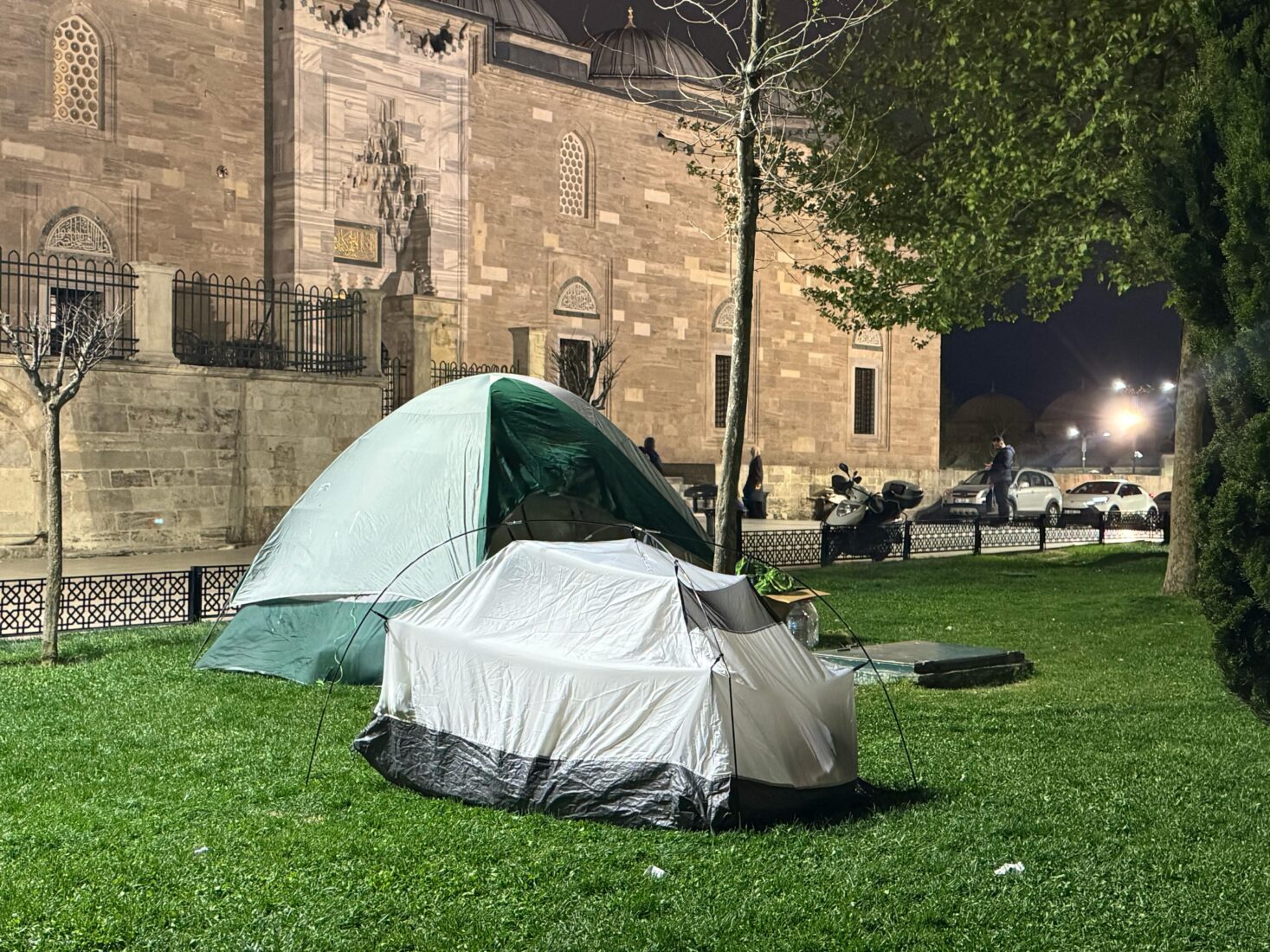 Residents spend the night at Fatih Mosque, setting up tents following a 6.2 magnitude earthquake strikes Istanbul with the epicenter in Istanbul, Türkiye on April 24, 2025. (AA Photo)