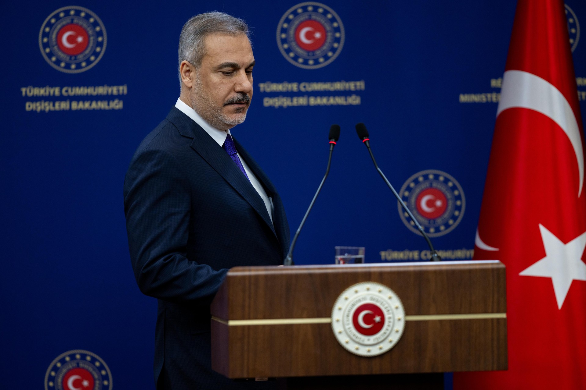 Turkish, Pakistani foreign ministers discuss tensions between Islamabad and New Delhi Image
