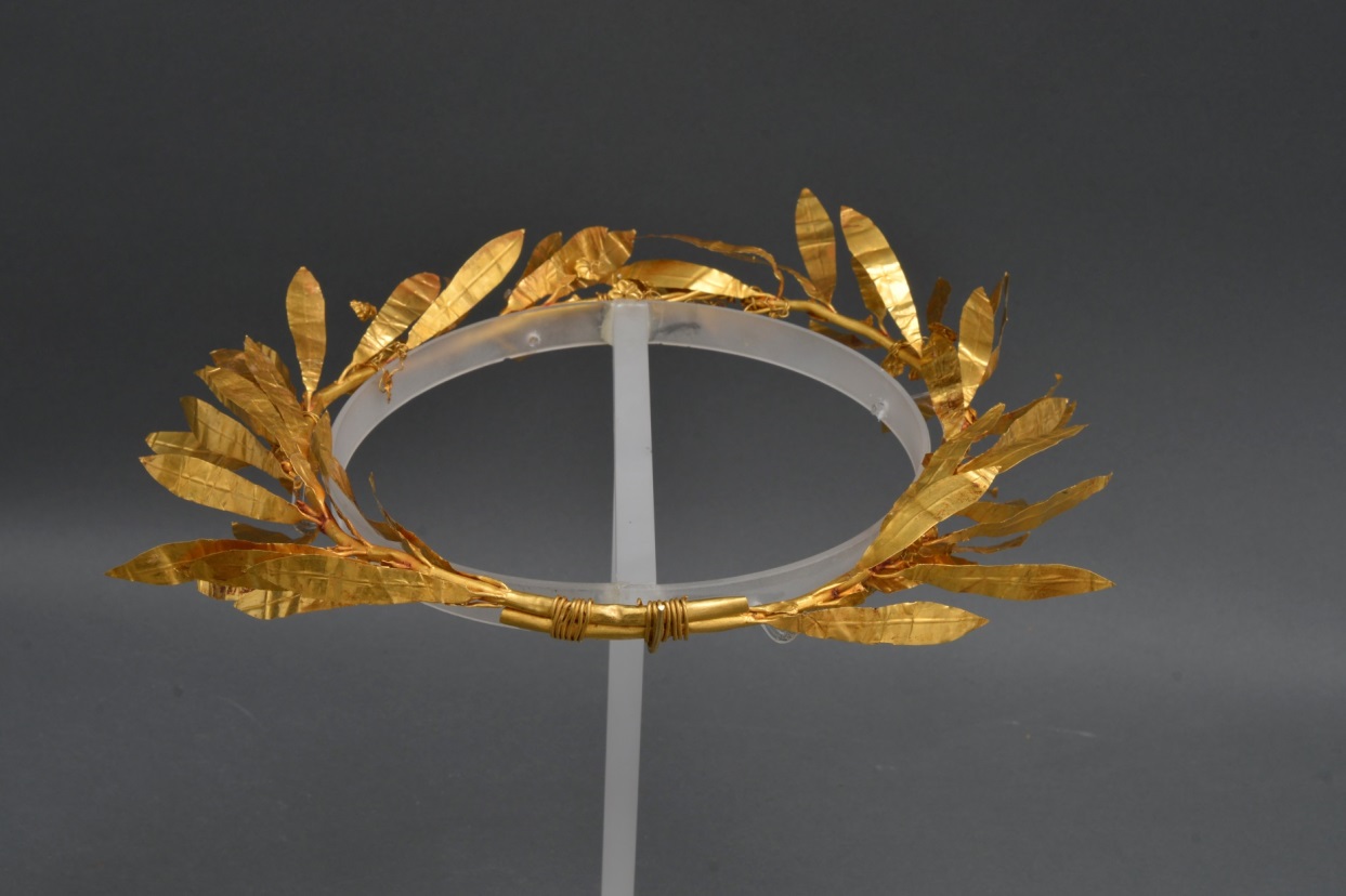 The golden crown, dated to the 4th century B.C. and believed to originate from the Caria region, was proven to belong to Anatolia through scientific and legal evidence in a 2013 ownership lawsuit. It was returned to Türkiye from Scotland, April 25, 2025. (AA Photo)