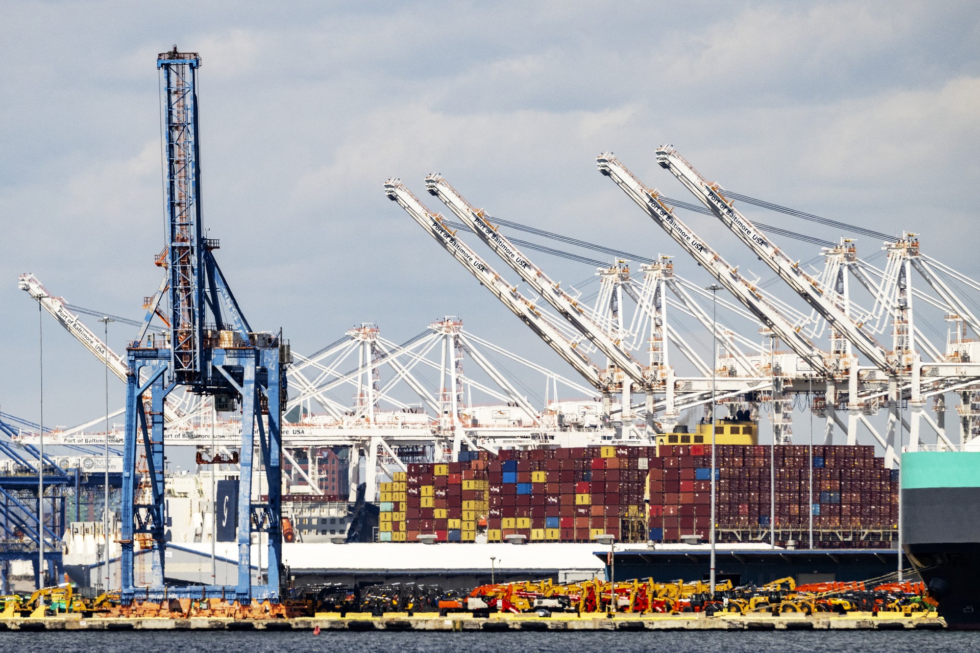 Commodity markets rise amid Trump tariffs, escalating trade tensions