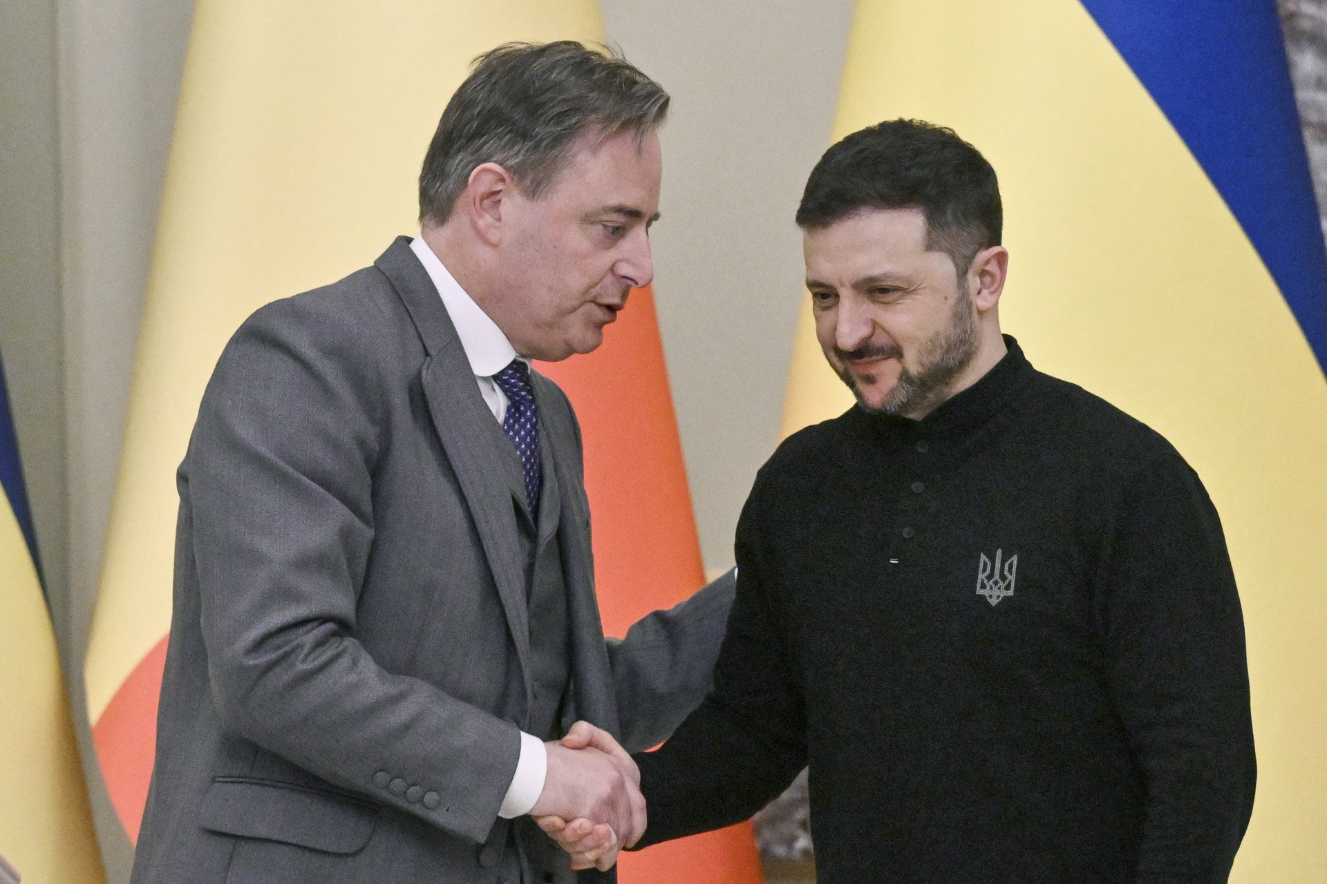 Zelenskyy, Belgian PM De Wever discuss $1.09B military aid