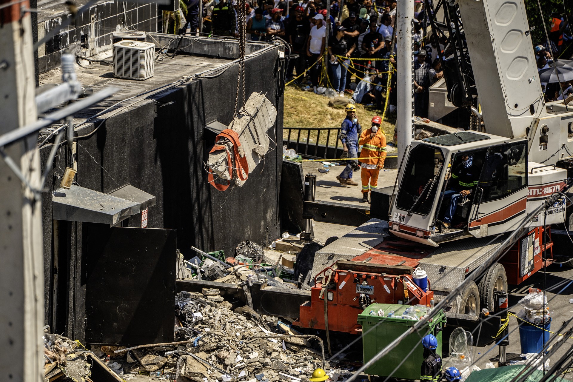 At least 44 dead, 146 injured as roof collapses at Dominican Republic nightclub
