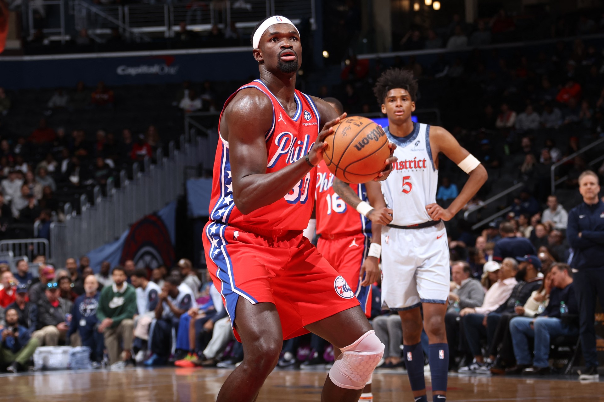 Adem Bona leads 76ers to 122-103 victory over Wizards with 17 points Image