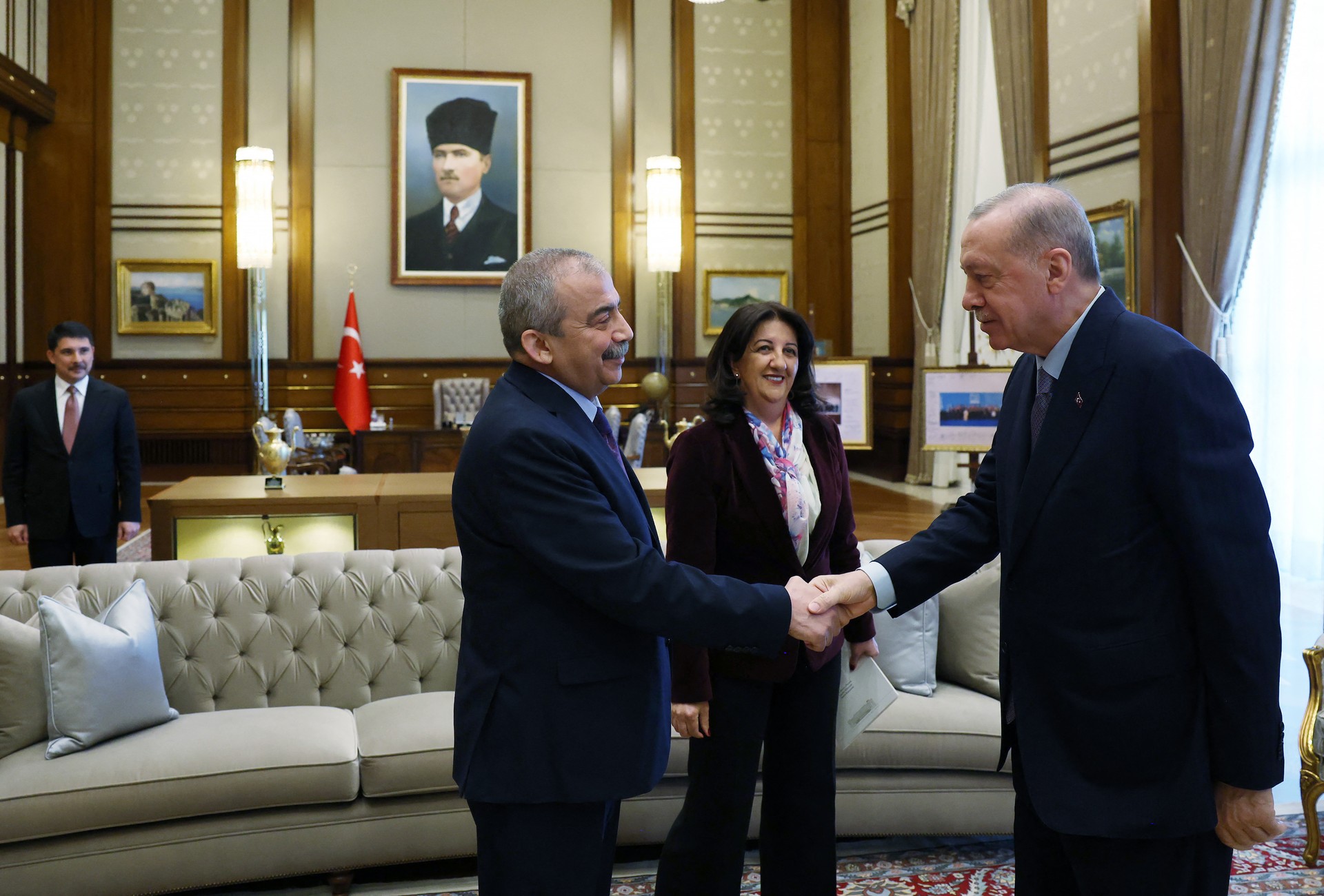 Turkish Parliament deputy speaker Onder undergoes emergency heart surgery Image