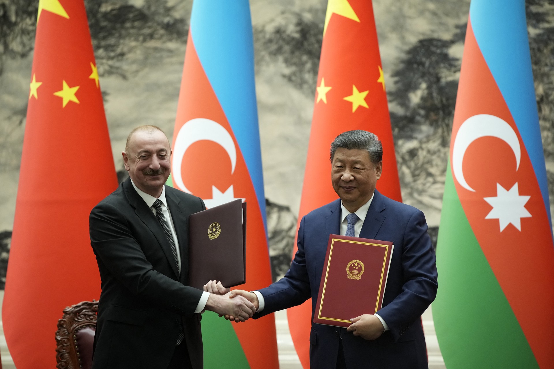 Azerbaijan, China sign strategic partnership declaration and visa waiver agreement Image