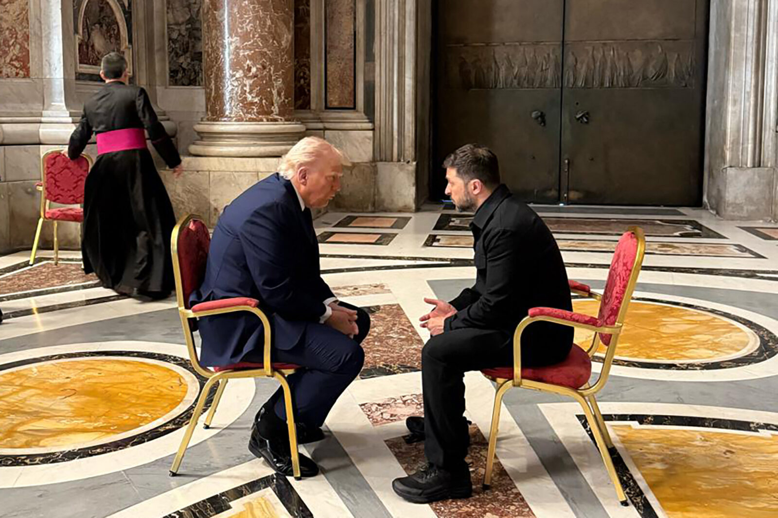 Trump suggests Zelenskyy may be ready to give up Crimea to Russia