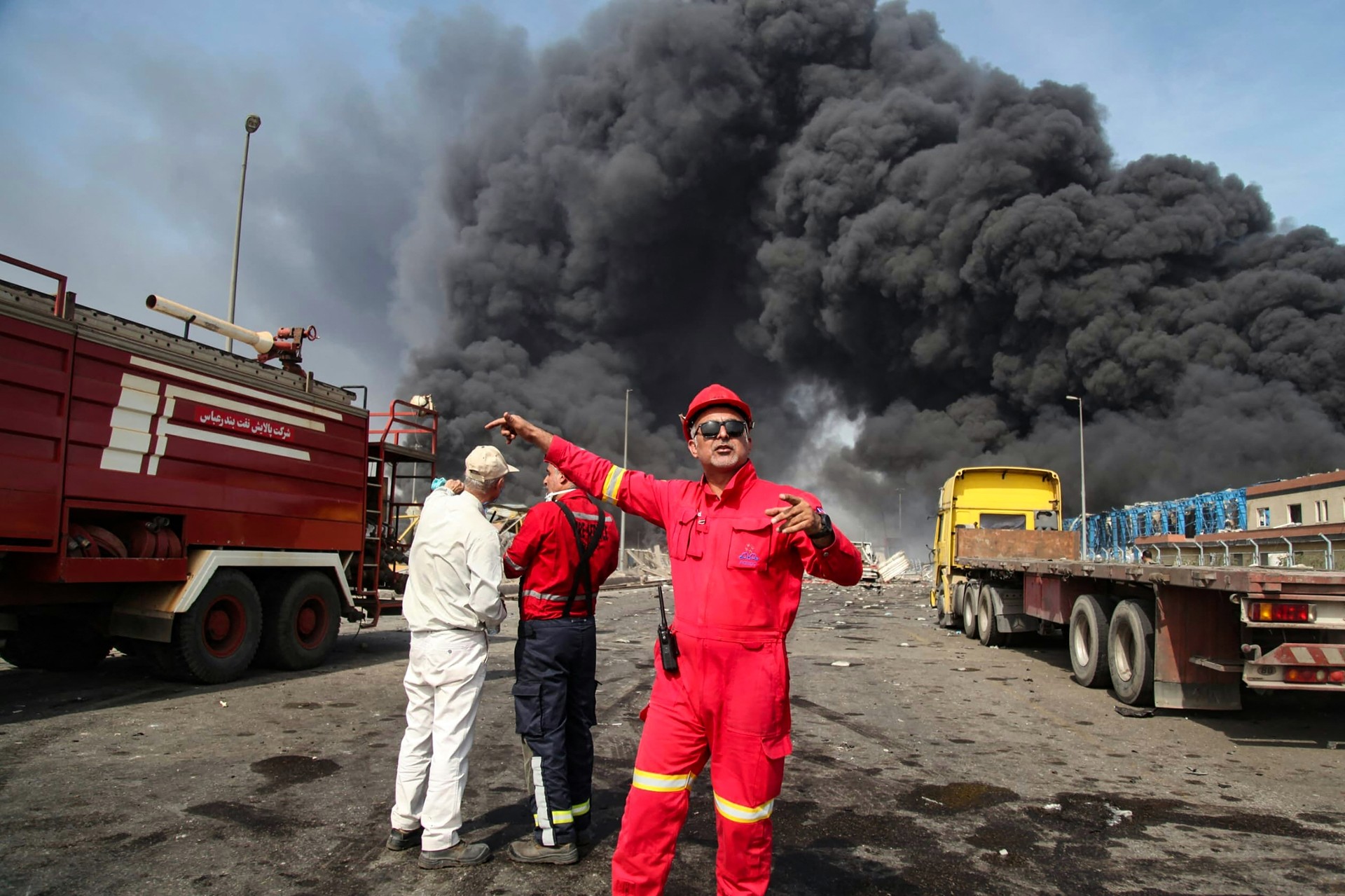 Death toll rises to 25 in massive explosion at Iran's largest port Image
