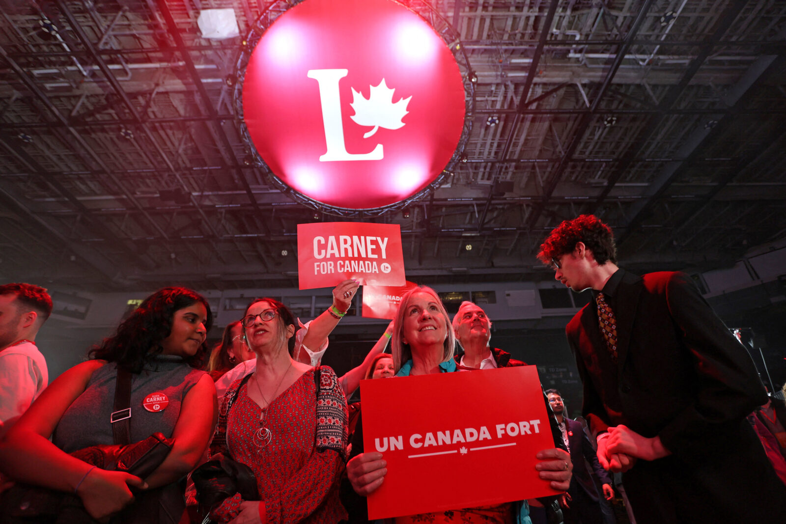 Supporters for Canada's Prime Minister and Liberal Party leader Mark Carney celebrate as results are announced during an election party in Ottawa, Canada, April 28, 2025. (AFP Photo)