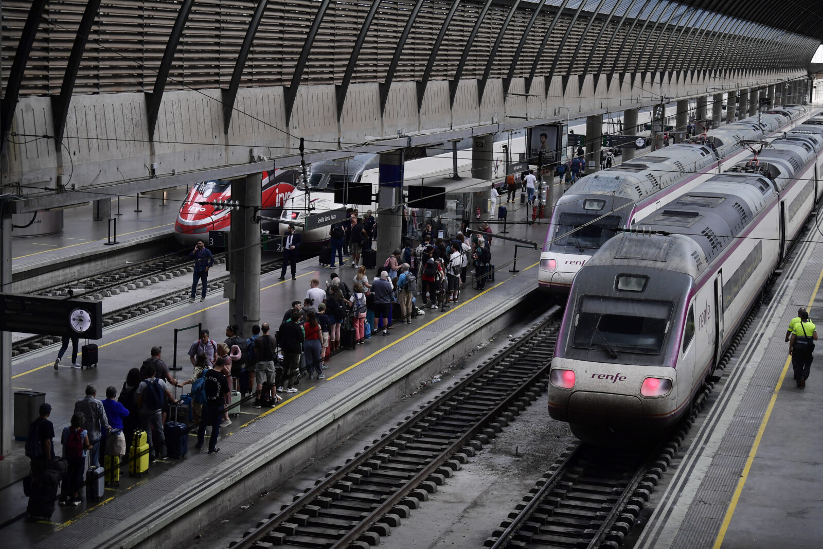 Türkiye evaluates power outage in Europe, confirms no impact on national grid