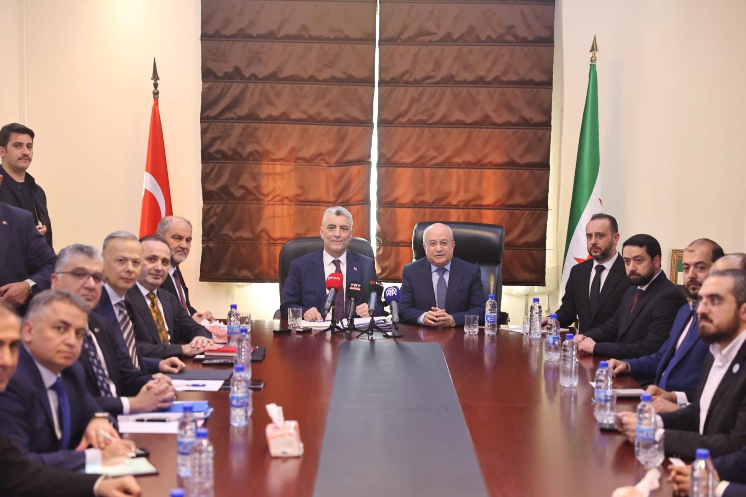 Trade minister continues talks in Syria on infrastructure, economic cooperation