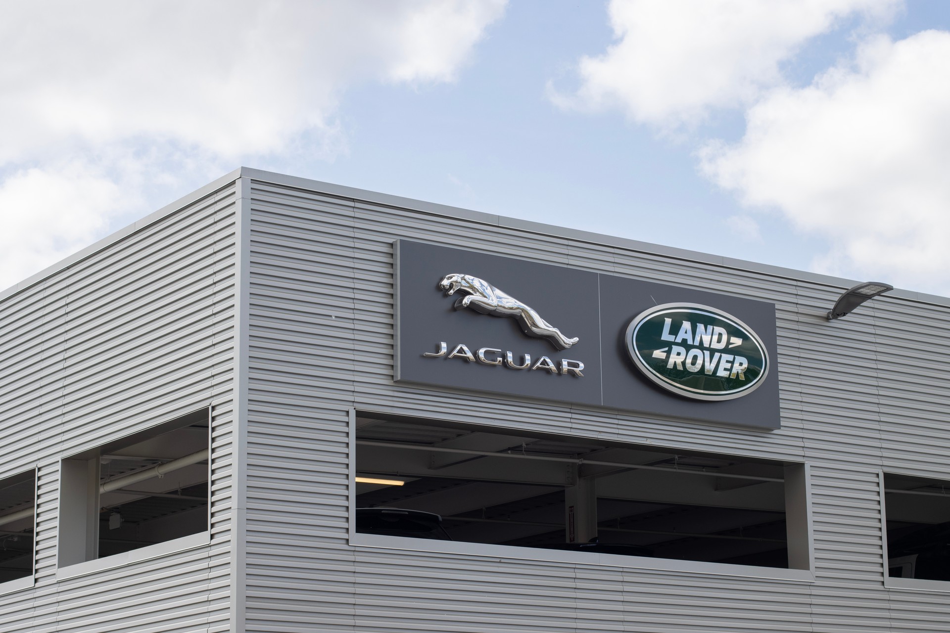 Jaguar Land Rover to pause shipments to US amid Trump tariffs