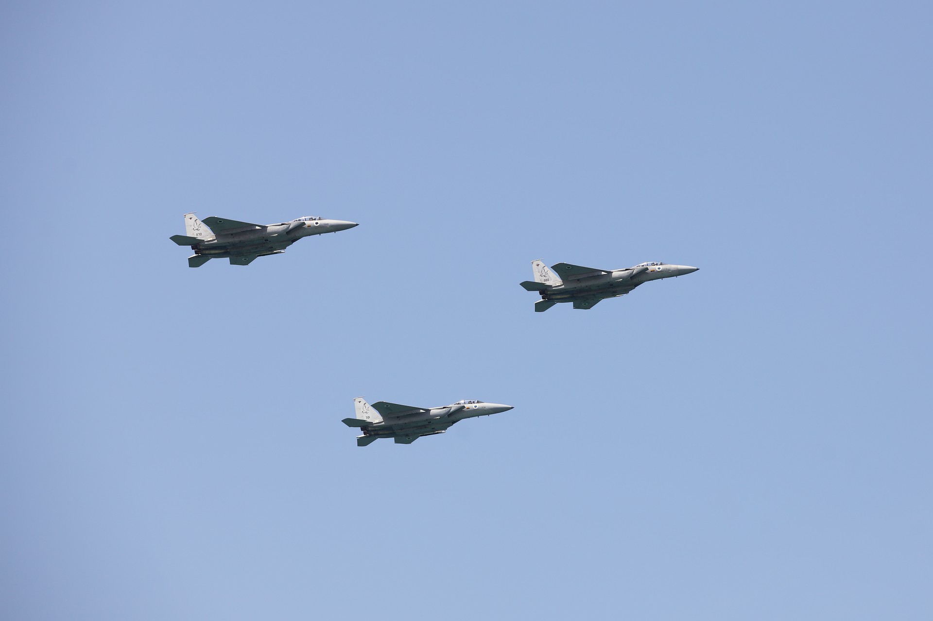 Israel still considering limited strike on Iran's nuclear facilities: Report Image