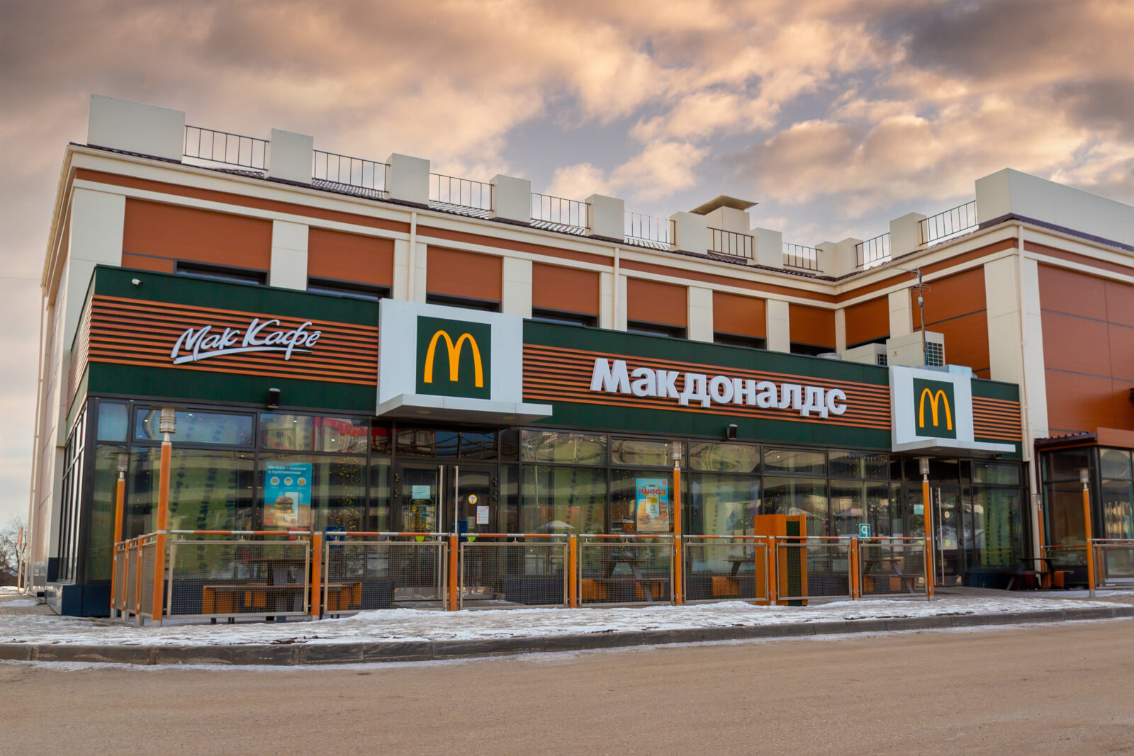 Exterior view of a closed McDonald's and McCafe restaurant in Krasnoyarsk, Russia, on March 10, 2022. (Adobe Stock Photo)