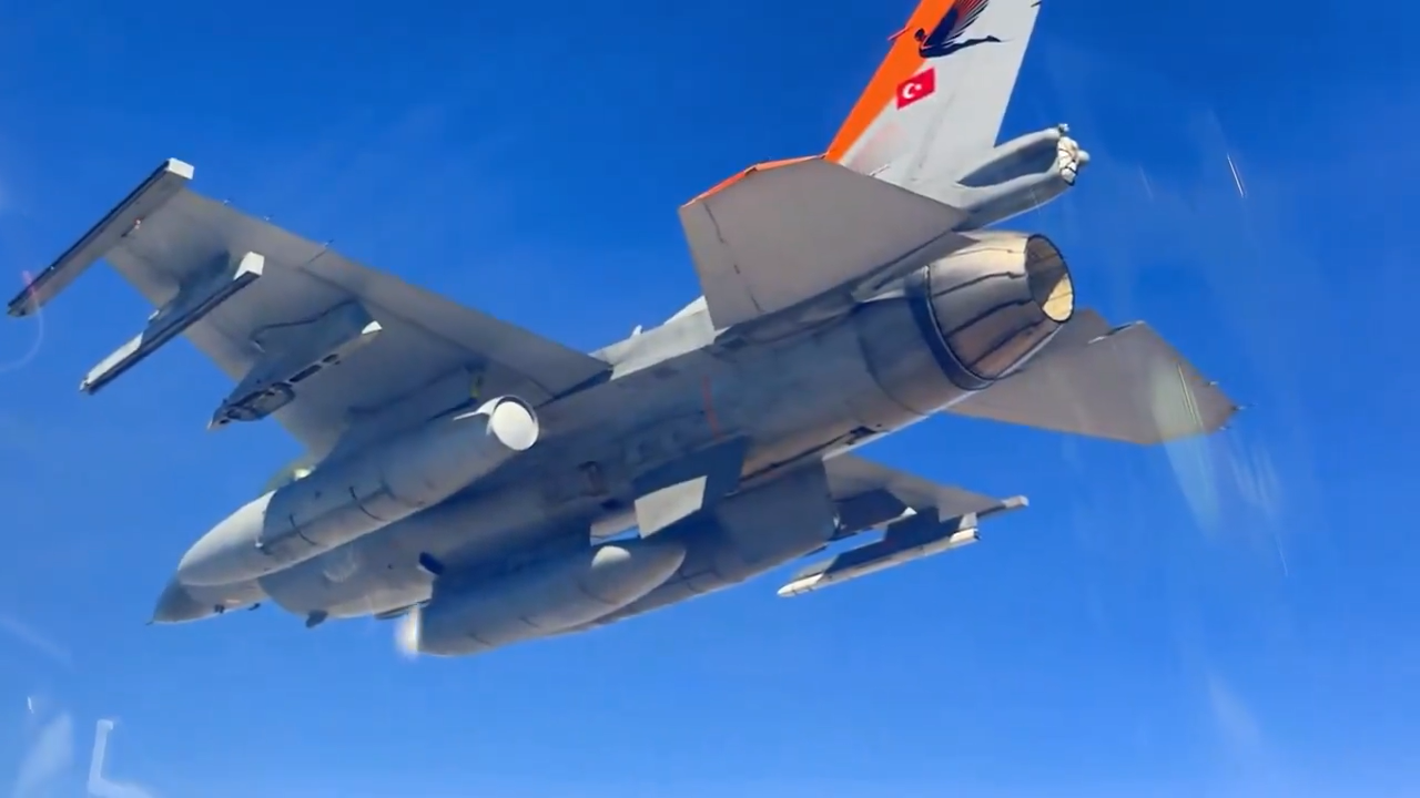 Türkiye successfully tests F-16 EDPOD radar signal detection system