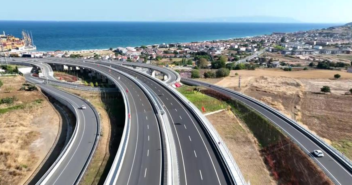 Aerial view of the Kinali-Malkara Highway, a key route extending the 1915 Canakkale Bridge toward Istanbul, in Tekirdag, Türkiye, Sept. 20, 2024. (IHA Photo)