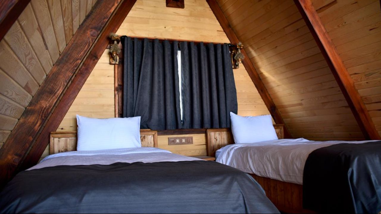 The inside of illegally built wooden bungalows among Türkiye's natural beauty, May 3, 2024. (Photo via Türkiye daily)