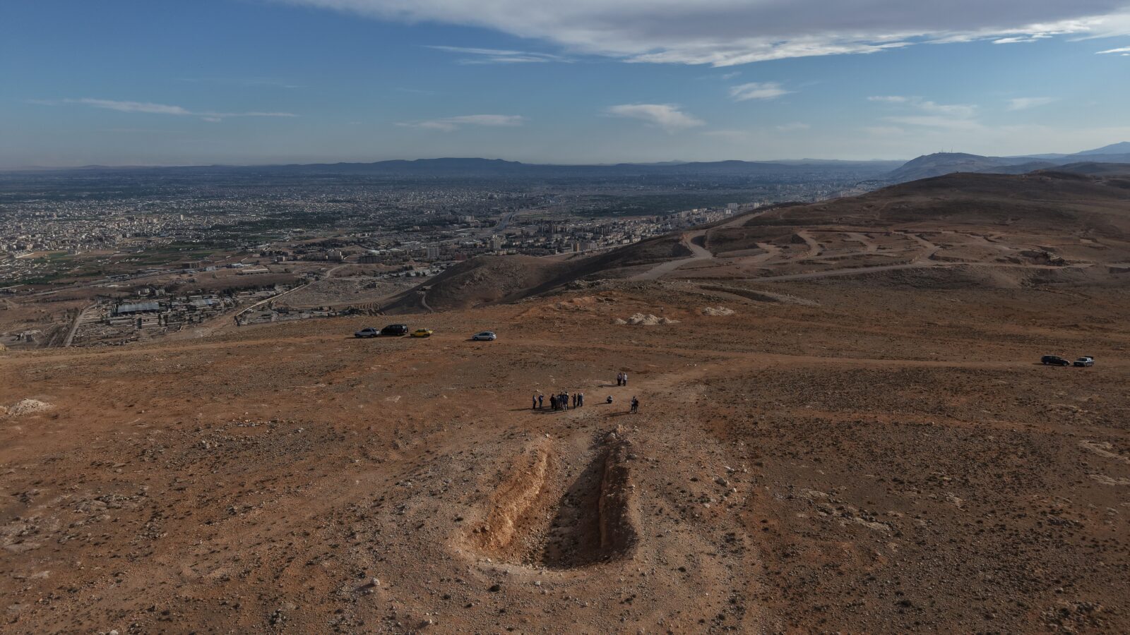 Largest mass grave linked to Assad regime uncovered near Damascus: Turkish media