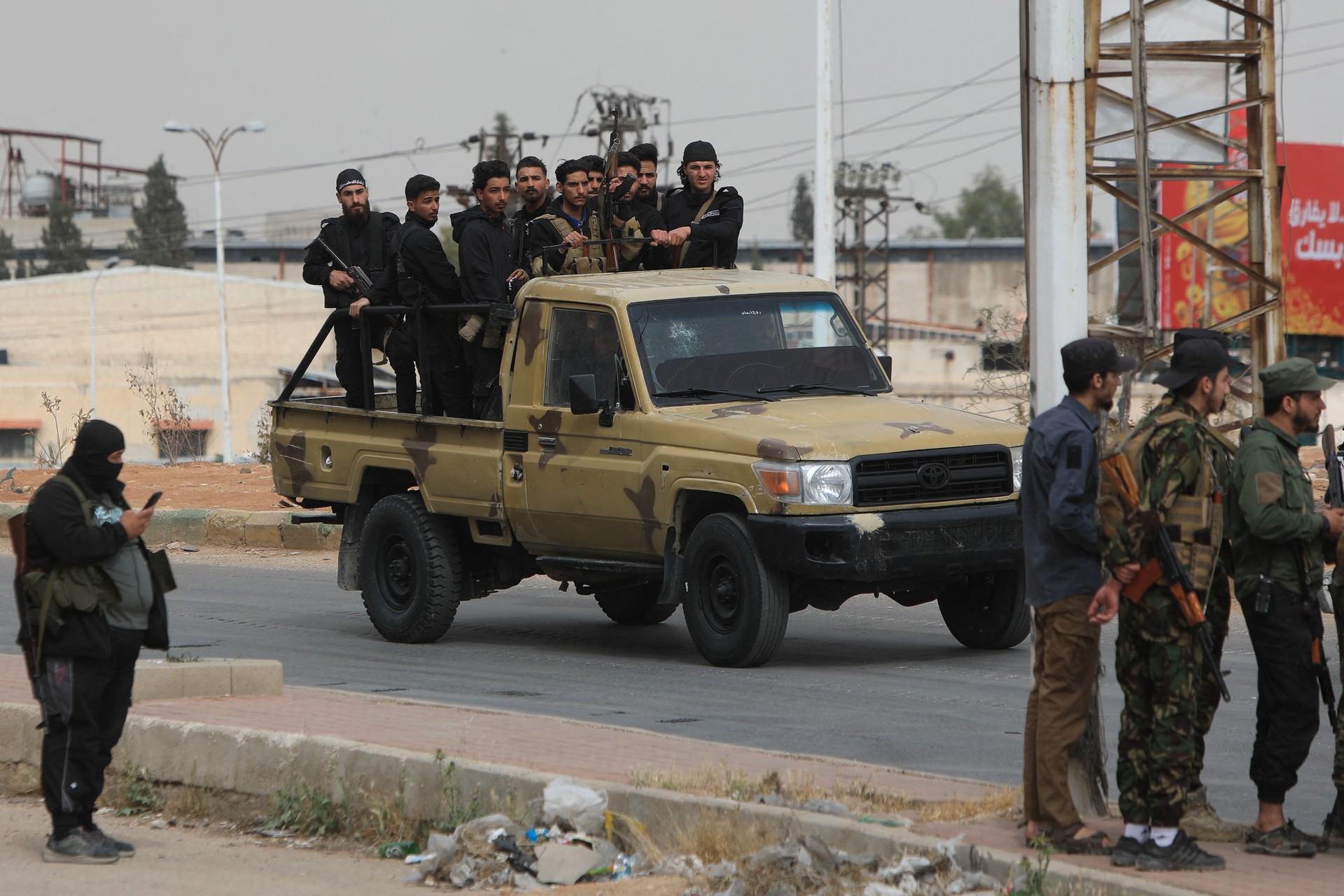 Syria rejects all foreign intervention amid clashes and Israeli strikes Image