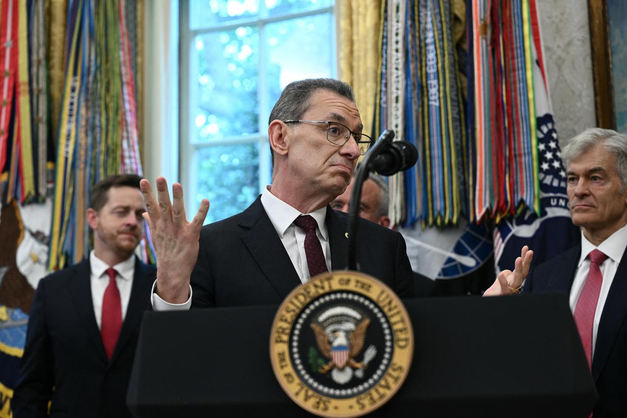 Pfizer CEO Albert Bourla speaks after U.S. President Donald Trump made an announcement on prescription drugs in the Oval Office of the White House in Washington, DC, September 30, 2025. (AFP Photo)