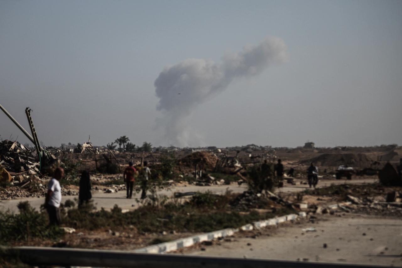 Smoke rises over the debris following the Israeli attack on Sabra neighborhood in Gaza City, Gaza on Sept. 30, 2025. (AA Photo)