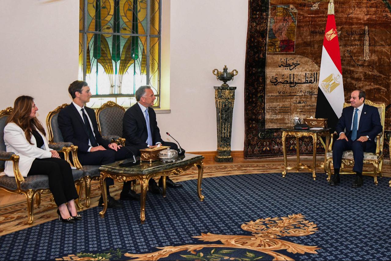 Egypt's President Abdel Fattah al-Sisi (R) meeting with the US president's Middle East envoy Steve Witkoff (3L), son-in-law Jared Kushner (2L), and US Ambassador to Egypt Herro Mustafa Garg in Cairo, Oct. 9, 2025. (Photo by Egyptian Presidency/AFP)