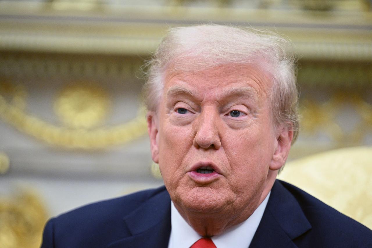 US President Donald Trump speaks as he meets with Finnish President Alexander Stubb in the Oval Office of the White House in Washington, DC, October 9, 2025. (AFP Photo)