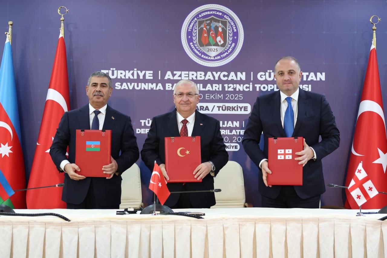 Defense ministers from Türkiye (C), Azerbaijan, and Georgia holding trilateral cooperation protocol, Oct. 9, 2025, in Ankara, Türkiye. (Photo via Turkish MoD)
