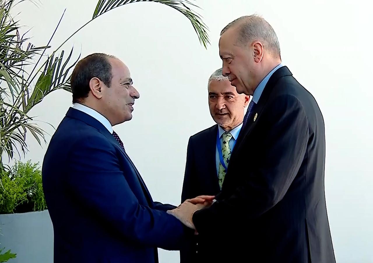 Egyptian President Abdel Fattah el-Sisi welcomes Turkish President Recep Tayyip Erdogan ahead of the Sharm El-Sheikh Peace Summit in Sharm El-Sheikh, Egypt, on Oct. 13, 2025. (Turkish Presidency / AA Photo)