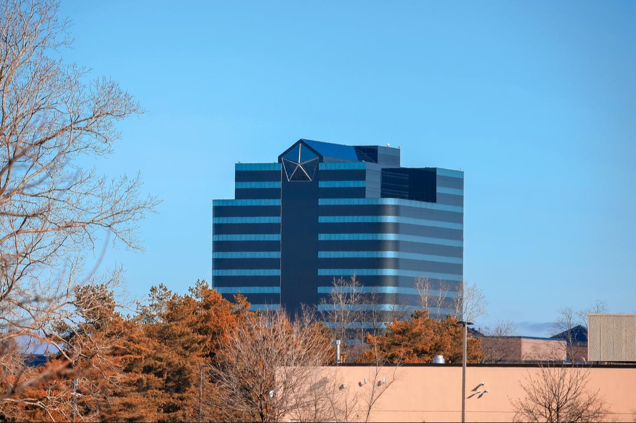 Chrysler (Stellantis) Headquarters and Technology Center in Auburn Hills, Michigan, US. (Adobe Stock Photo)