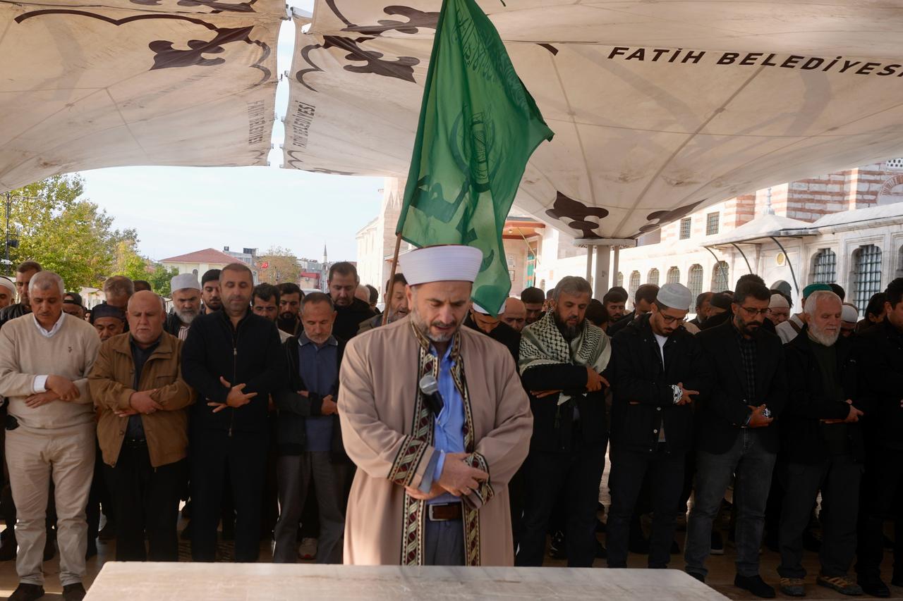 Funeral Prayer held in Istanbul for Palestinian journalist Saleh Aljafarawi 