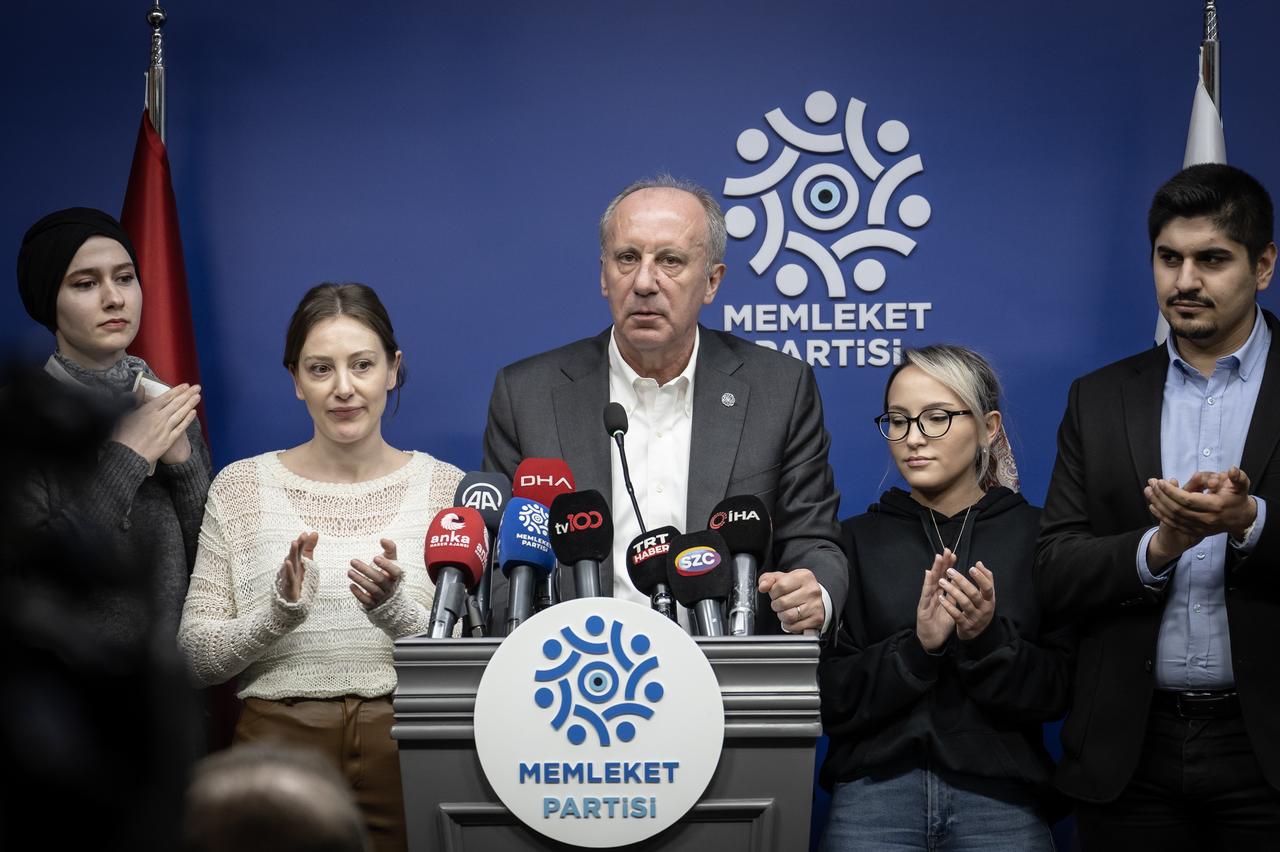 Homeland Party founder Muharrem Ince, after announcing the withdrawal of his party form the election, stating, “When they (CHP) lose the election, they’ll blame it all on us the next morning.”