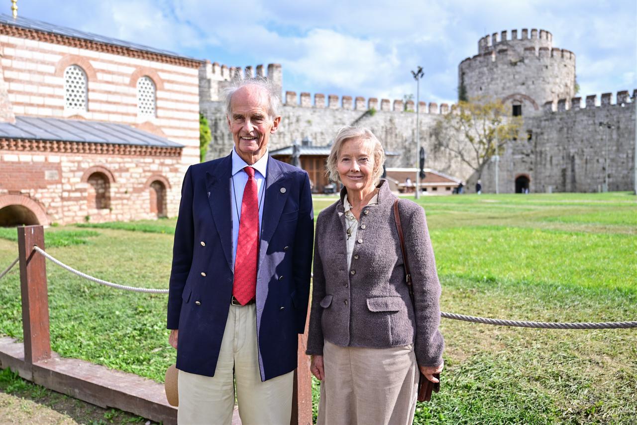 Count Nikolai Tolstoy and his wife Georgina Tolstoy pose for a photo during their visit to the historic Yedikule Fortress, also known as the Seven Towers, in Istanbul, Türkiye, Oct. 16, 2025. (AA Photo)