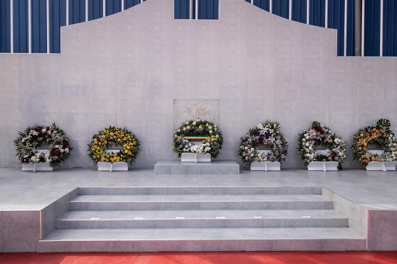 France urged to apologize as report reveals cover-up of WWII massacre in Senegal Image