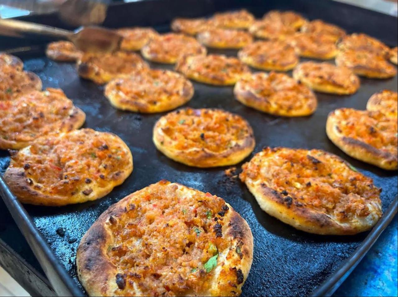 Small lahmacun, a local version of the famous flatbread topped with minced lamb, onion and red pepper, unique to Tarsus. (Photo via Delegation of the European Union to Türkiye)