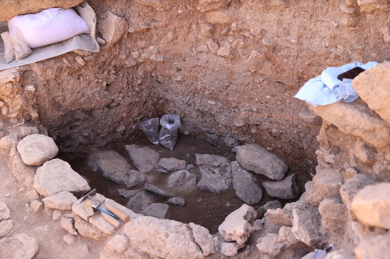 Over 30 sunken huts uncovered at Karahantepe reveal daily life in Neolithic Türkiye Image