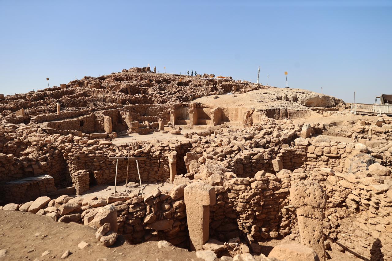 A general view of Karahantepe, one of the key Tas Tepeler sites illuminating early human settlement in Türkiye, Oct. 17, 2025. (AA Photo)