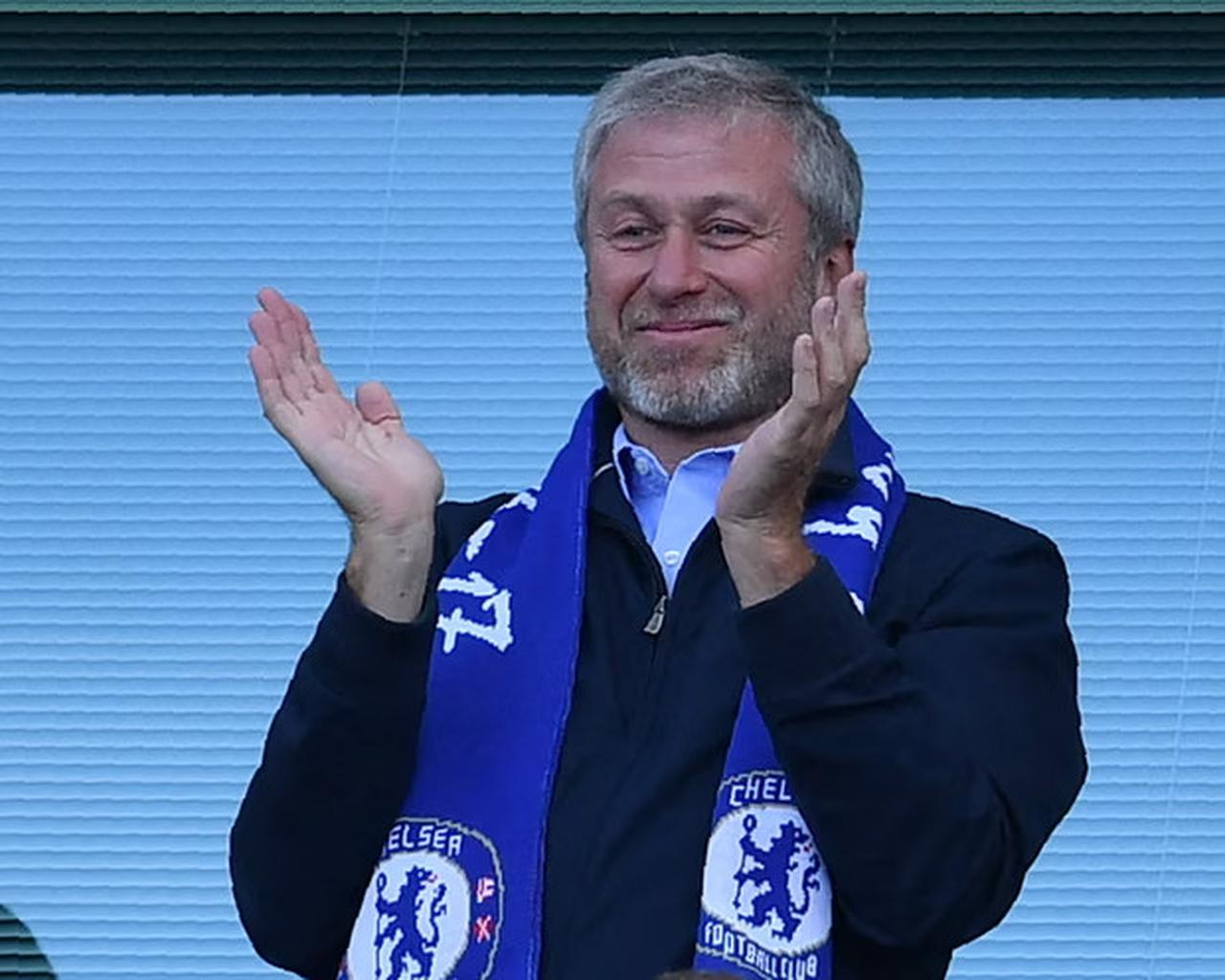 File photo shows Russian billionaire Roman Abramovich, former owner of English football club Chelsea, during a match in London, England. (AFP Photo)