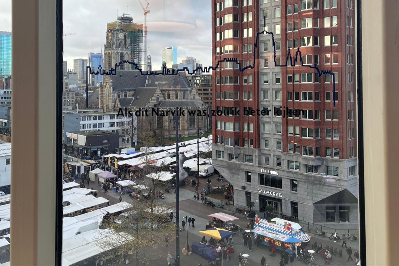 A view of Blaak’s open-air market and the fifteenth-century St. Laurenskerk, Rotterdam, Netherlands, October 15, 2024. (Photo by Selin Hacialioglu/Türkiye Today)