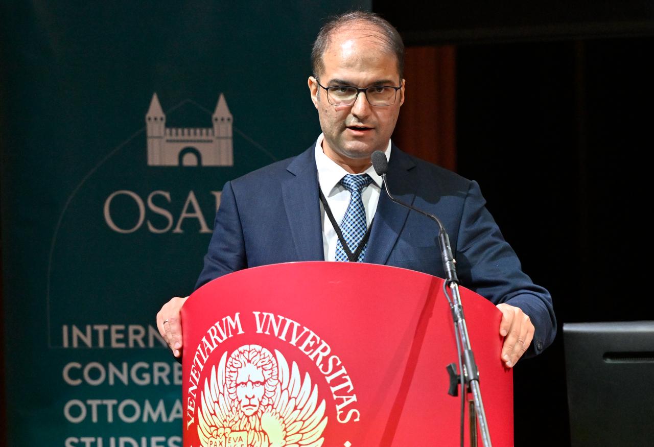 OSARK 2025 Co-Chair Assoc. Prof. Dr. Zahit Atcill, delivered a speech at the opening ceremony. Venice, Italy, October 17, 2025. (Photo via AA/OSARK)