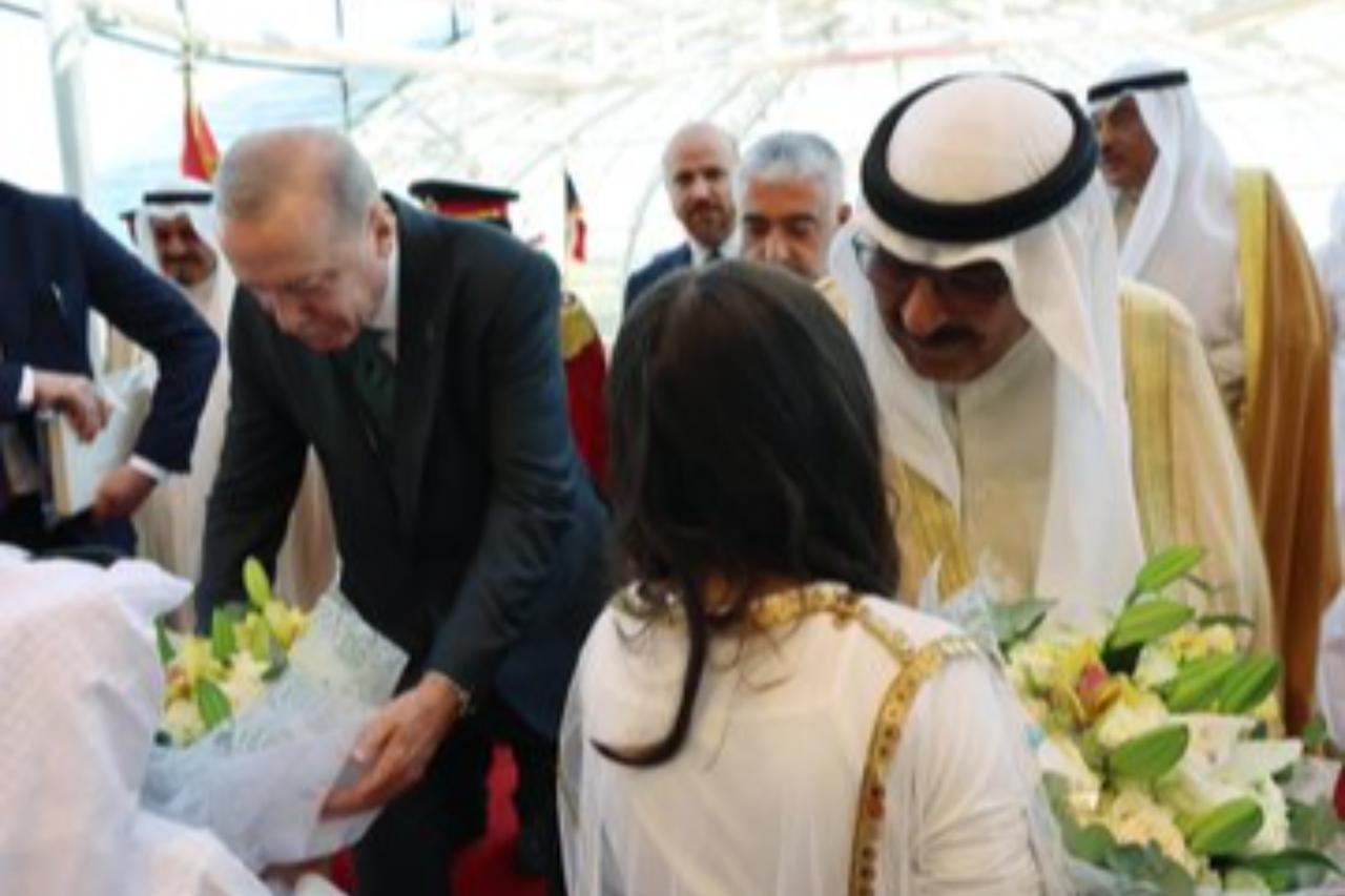 President Erdogan begins Gulf tour with visit to Kuwait