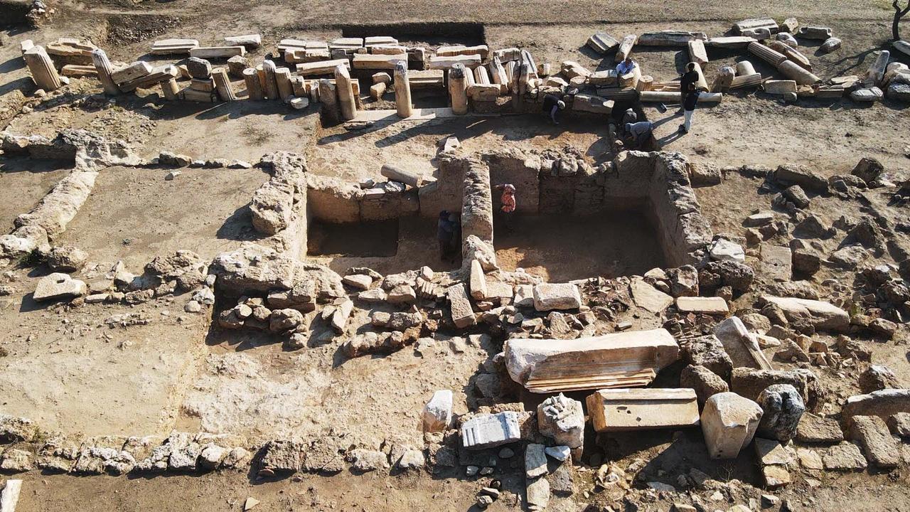 Archaeologists work inside shop structures unearthed at Hyllarima ancient city, Kavaklidere, Mugla, Türkiye, Oct. 22, 2025. (AA Photo)