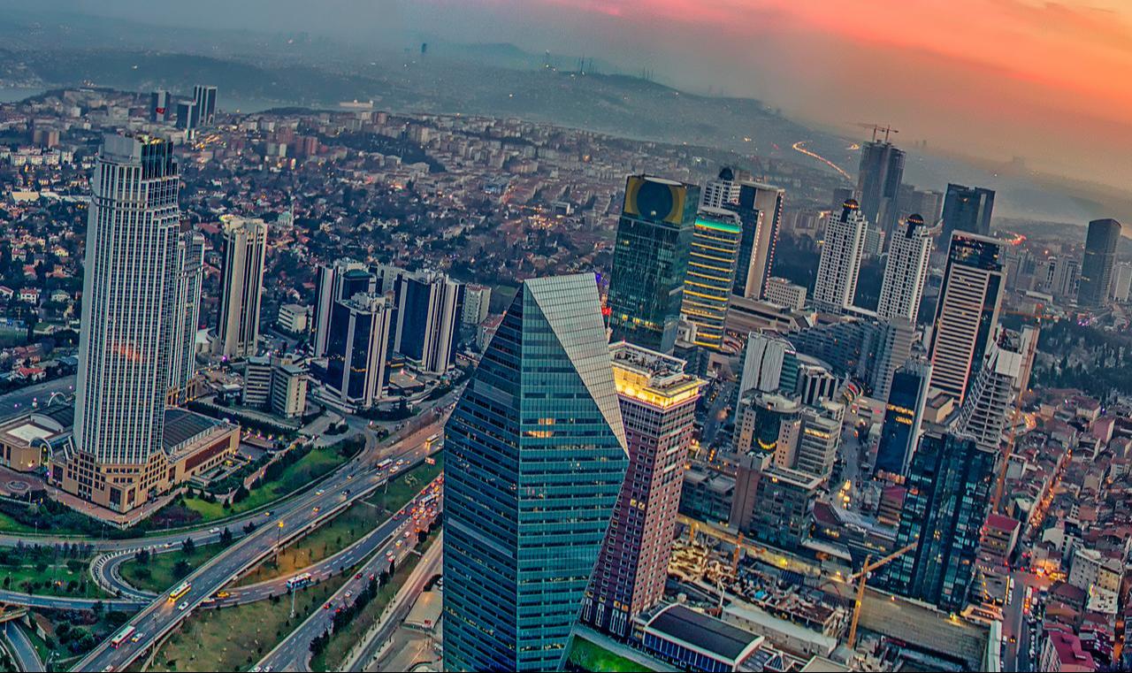An aerial view of the Levent and Maslak business districts in Istanbul, Türkiye. (Adobe Stock Photo)