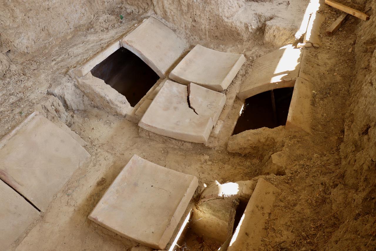 Terracotta-plated tombs from the 2nd–3rd centuries unearthed at the Hisardere necropolis, Iznik, Bursa, Türkiye, Oct. 22, 2025. (AA Photo)