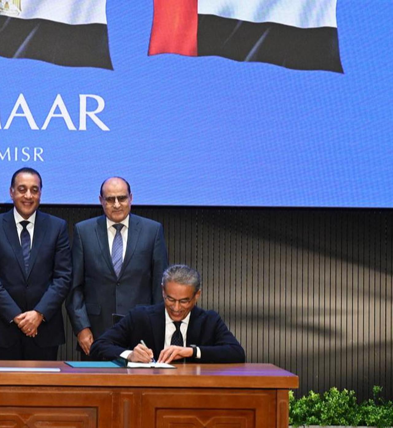 Emaar Misr ve City Stars, Mısır'ın En Büyük Kızıldeniz Turizm Projesi “Marassi Kızıldeniz” için Sözleşmeler İmzaladı, 7 Eylül 2025. (Fotoğraf Facebook / @Mısır Başbakanlığı aracılığıyla)