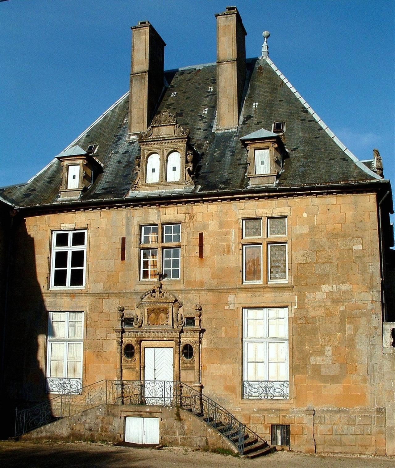 La Maison des Lumieres Denis Diderot is housed in the Hotel du Breuil-de-St-Germain in Langres, France. (Photo via Wikimedia)