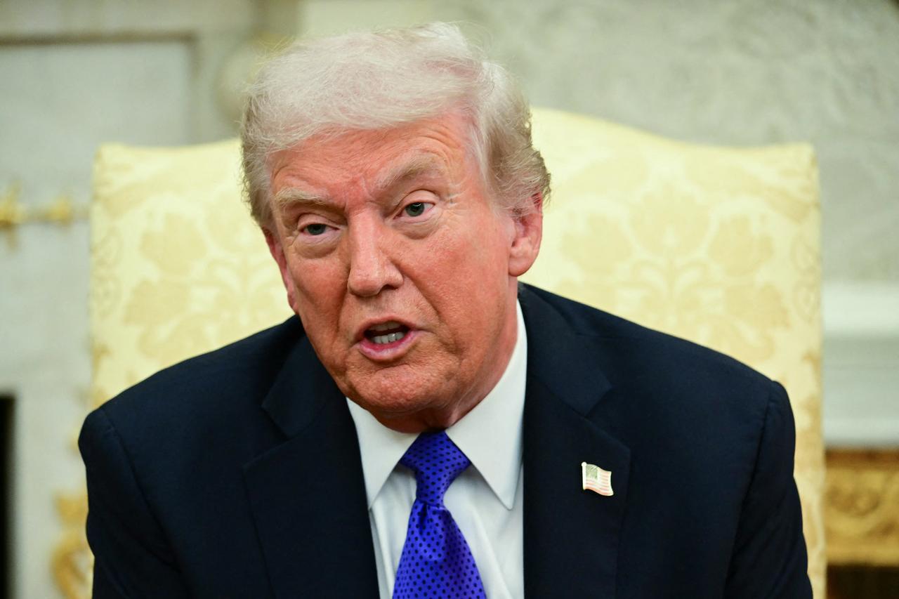 US President Donald Trump speaks as he meets with NATO Secretary General Mark Rutte in the Oval Office of the White House in Washington, DC, October 22, 2025. (AFP Photo)