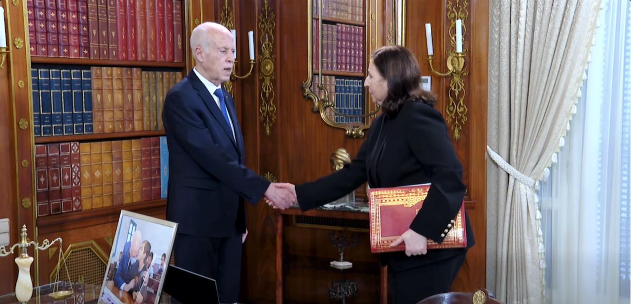 Tunisian President Kais Saied, during his meeting with Prime Minister Sarah Zaafrani, presented the extent of the damage caused by the ongoing protests in the city of Gabes, Octobar 21 ,2025 . (Photo via Presidency of Tunisia)