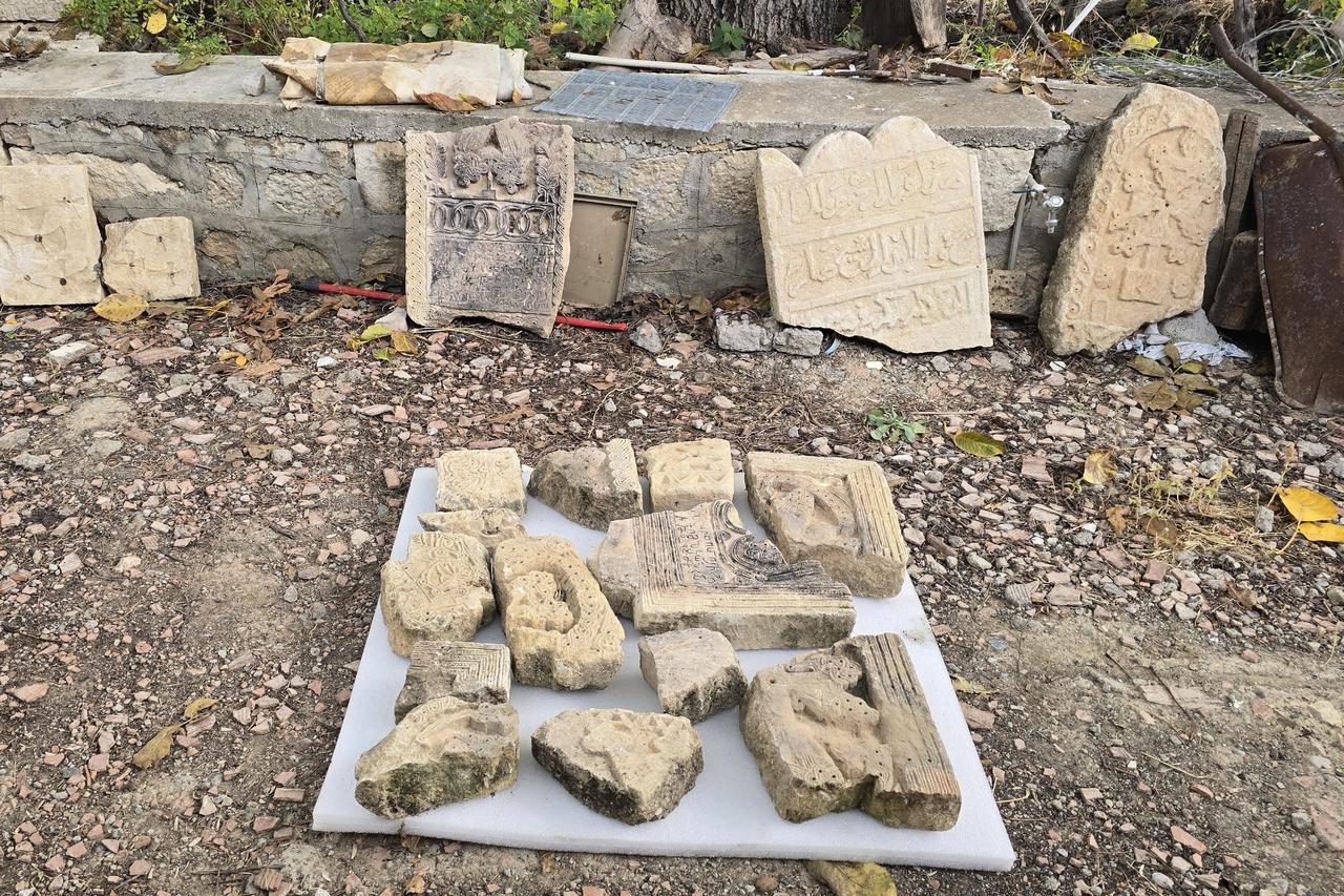 Villager’s awareness saves 700-year-old gravestones in Türkiye’s Tunceli